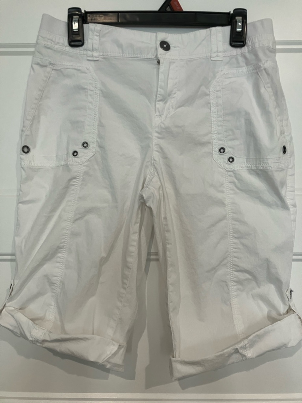 Women's White Bermuda Shorts with Roll-Cuff Detail